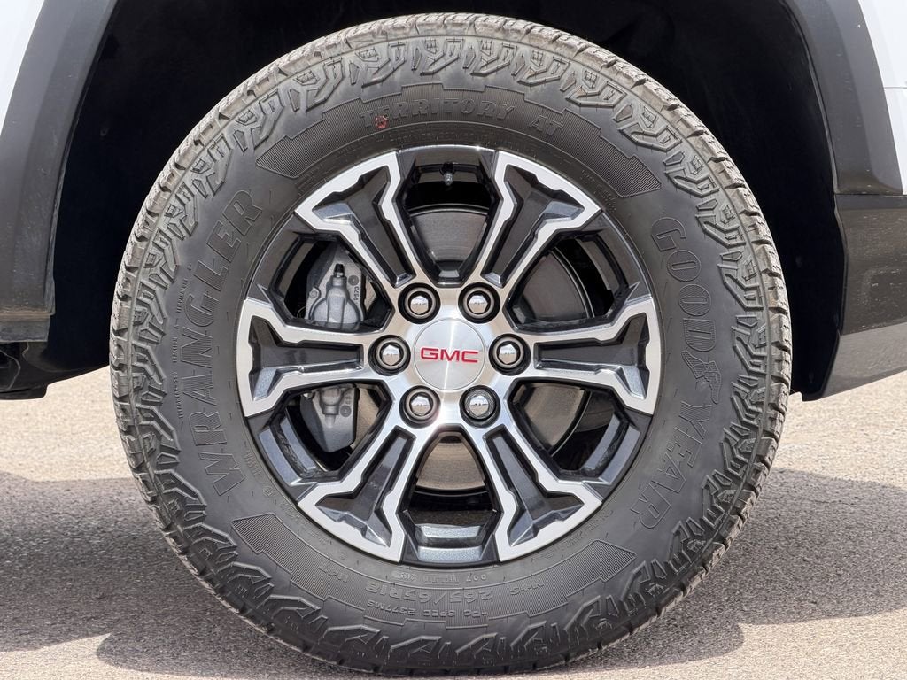 2025 GMC Canyon AT4