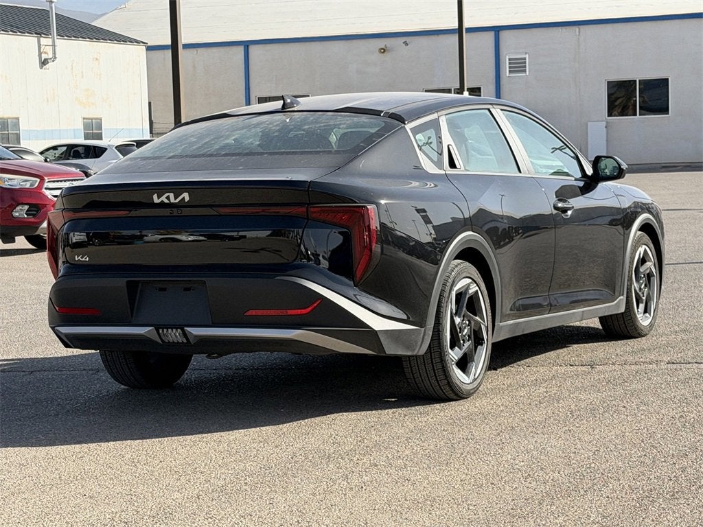 2025 Kia K4 EX
