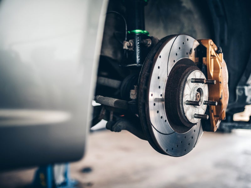 Vehicle with wheel and rims off